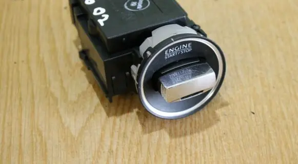 Volkswagen PASSAT B6 Ignition lock 3C0905843M