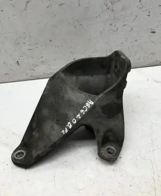 Audi A6 S6 C6 4F Engine mounting bracket 4F0199307N