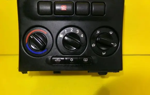 Opel Zafira A Climate control unit 90589777