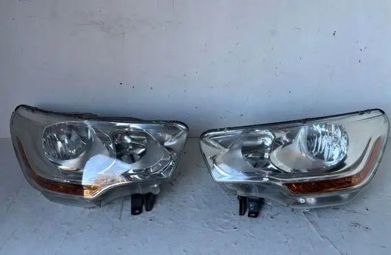 Citroen C4 II Headlight/headlamp C4B7