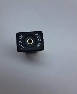 Volkswagen Golf VI AUX in-socket connector 5M0035724