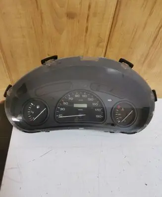 Peugeot 206 Speedometer (instrument cluster)