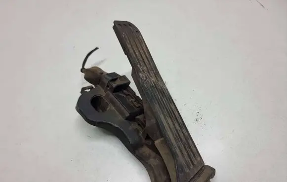 Skoda Octavia Mk2 (1Z) Accelerator throttle pedal 1K1721503P