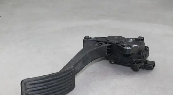 Nissan Murano Z51 Accelerator throttle pedal 180021AA0B