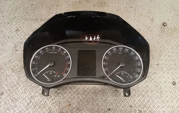 Skoda Octavia Mk2 (1Z) Speedometer (instrument cluster) 1Z0920803S