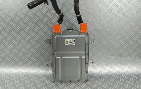 Ford Kuga III Battery control module LX6810C785AG