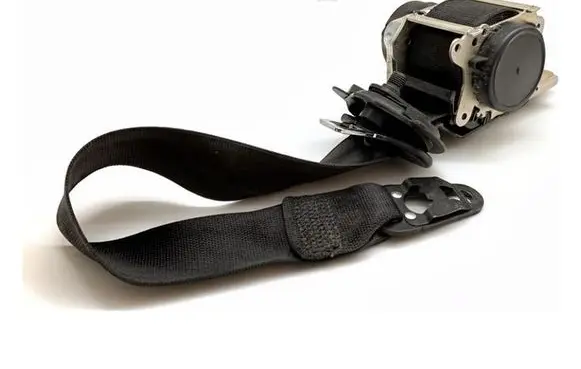 Mercedes-Benz C W205 Front seatbelt