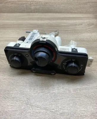 Renault Megane II Climate control unit 666445V 300694