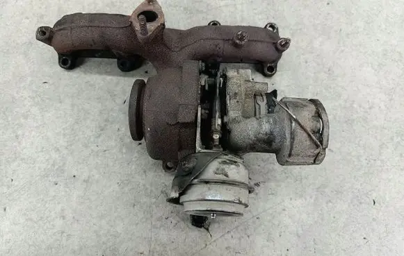 Volkswagen Golf V Turbo 038253016KGT1646V