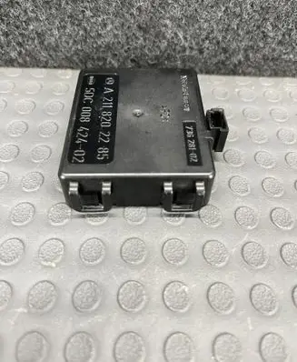 Mercedes-Benz E W211 Rain sensor A2118202285 5DC00842402 2118202285