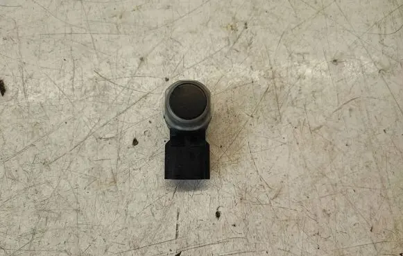 Renault Trafic III (X82) Parking PDC sensor 284429097R 303957