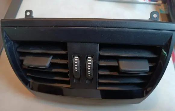 BMW X5 F15 Rear air vent grill 9252012