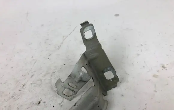 Maserati Levante Other engine bay part