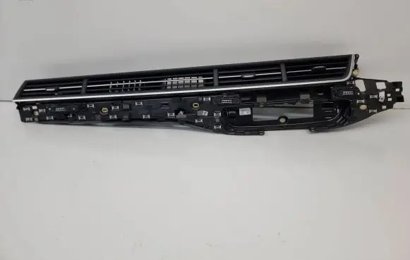 Audi Q7 4M Dash center air vent grill 4M2820901AE