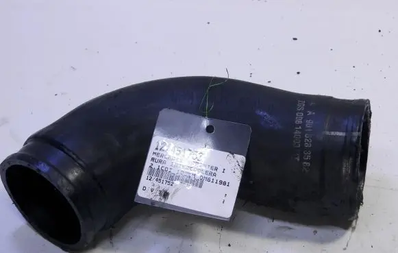 Mercedes-Benz Sprinter W906 Intercooler hose/pipe A9015283582