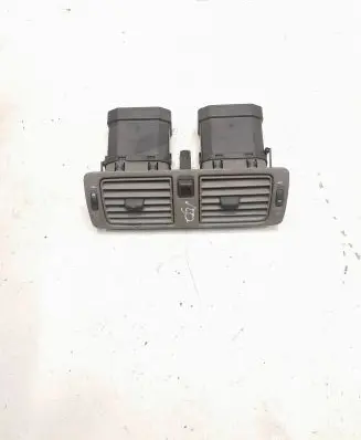 Volvo V50 Dash center air vent grill Y0144