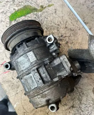 Audi A6 S6 C5 4B Air conditioning (A/C) compressor (pump) 8D0260808