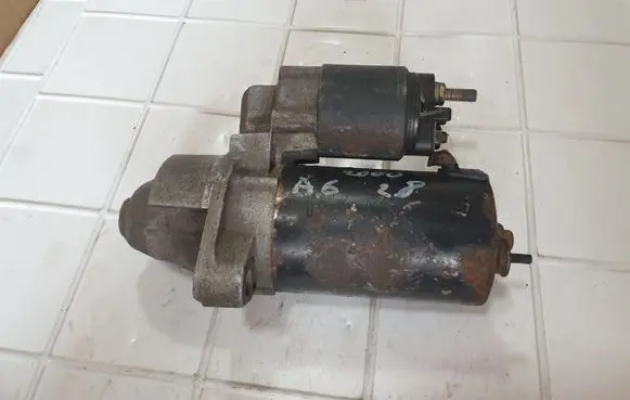 Audi A6 S6 C5 4B Starter motor