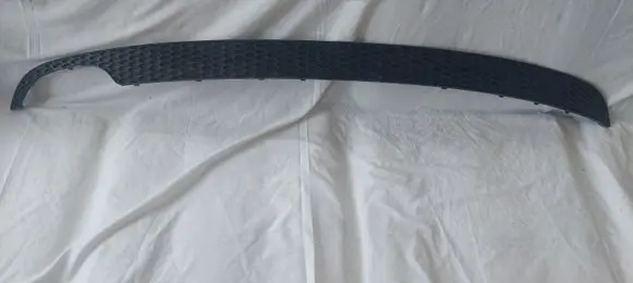 Rear bumper trim bar molding