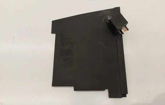 Volkswagen Transporter - Caravelle T5 Battery tray heat shield 7H0915435