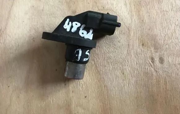 Opel Astra H Camshaft position sensor 0281002406