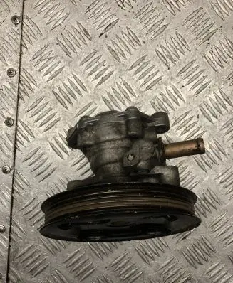 Volvo S40, V40 Power steering pump