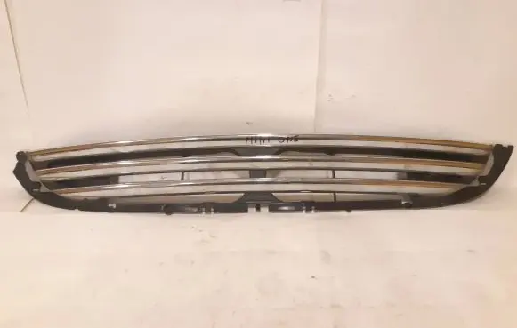 Mini One - Cooper R50 - 53 Front bumper upper radiator grill