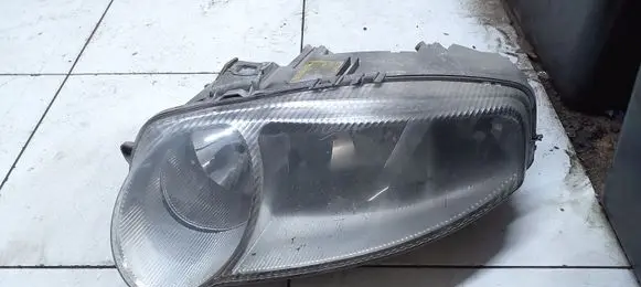 Alfa Romeo 147 Headlight/headlamp 0301186201 1305235558