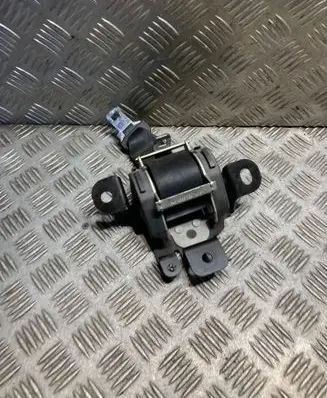 Nissan Qashqai Middle seatbelt (rear) 88854JD000
