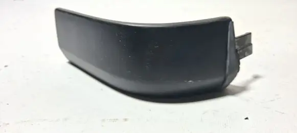 Rear bumper trim bar molding