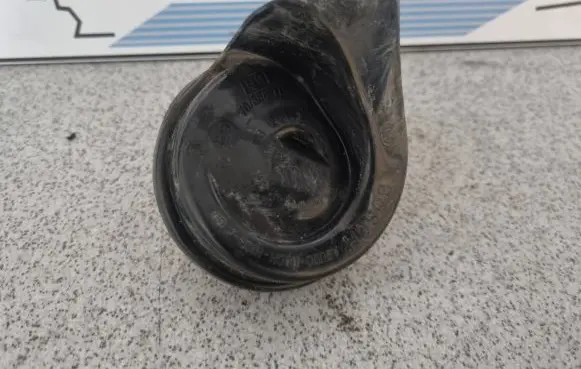 BMW 5 E39 Horn signal 703881157
