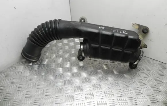 Intake resonator
