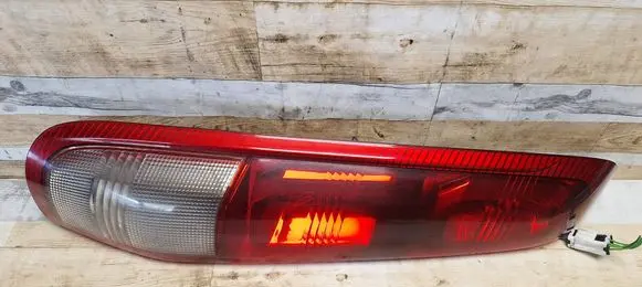 Nissan X-Trail T30 Rear/tail lights
