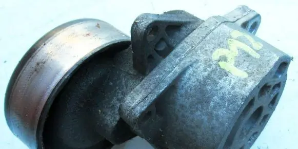 Nissan Primera Timing belt/chain tensioner 