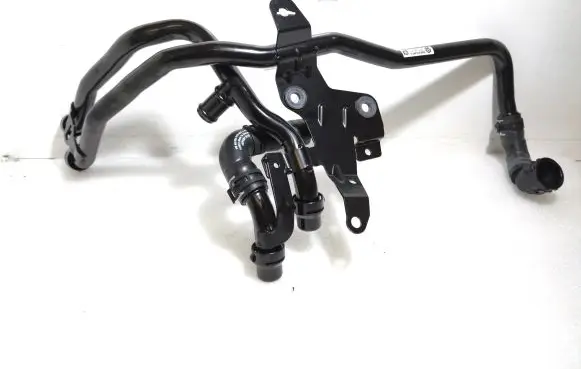 Volkswagen Golf VII Engine coolant pipe/hose 5QB815097S 5WA815369 W235