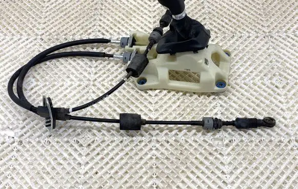 Hyundai i30 Gear shift rod