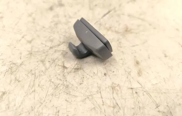 Audi A4 S4 B5 8D Sun visor clip/hook/bracket 443857562B