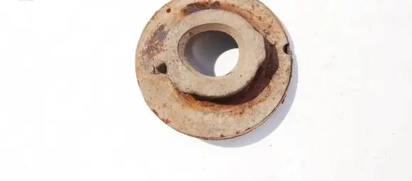 Volkswagen PASSAT B6 Front coil spring rubber mount 1k0512297c