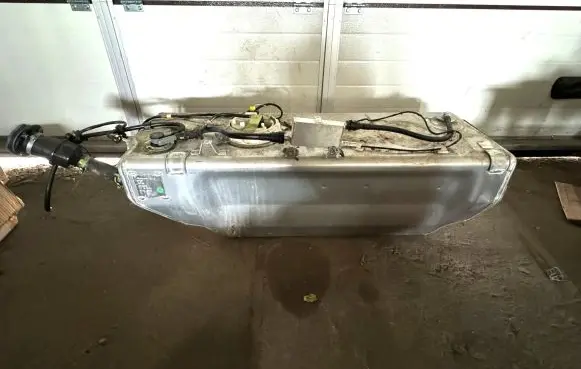 Maserati GranTurismo Fuel tank 224450 19728