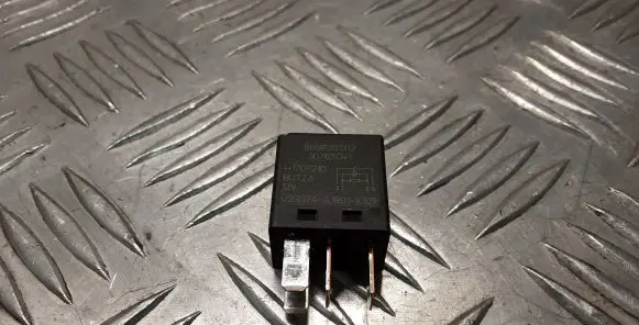 Volvo V40 Other relay 30765041