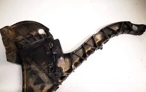 Volvo XC70 Rear bumper mounting bracket 30678704