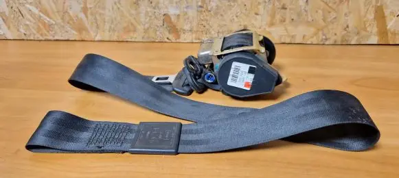 Audi A3 S3 8P Front seatbelt 602134200