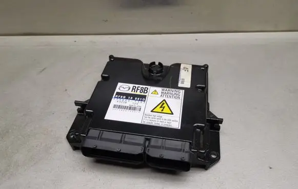 Mazda 3 I Engine control unit/module RF8B18881D 2758007353