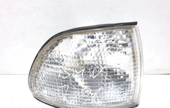 BMW 7 E38 Front indicator light
