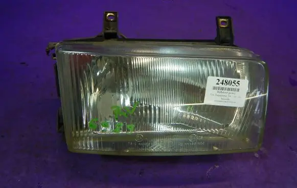 Volkswagen Transporter - Caravelle T4 Headlight/headlamp 7R0144438