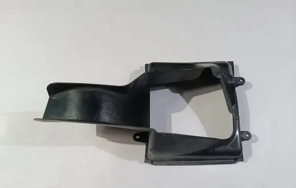 Maserati Ghibli Intercooler air guide/duct channel 10147603