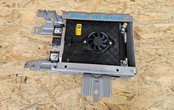 Suzuki SX4 S-Cross Voltage converter inverter 9646074S00