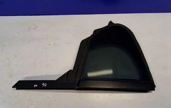 Jaguar XF X260 Rear side window E143R011582