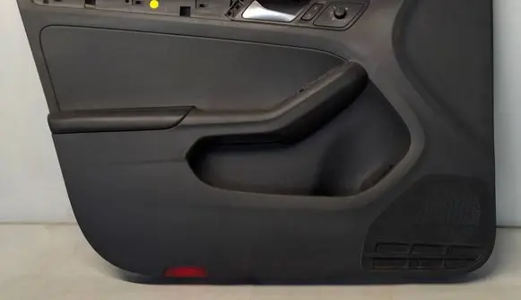 Volkswagen Jetta VI Front door card panel trim 5C7867011A 5C7867011K