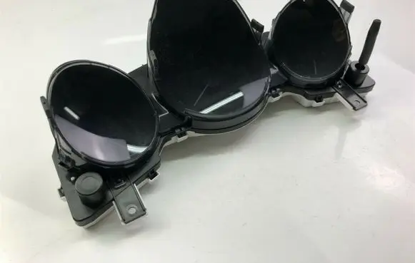 Honda Civic IX Speedometer (instrument cluster) HR0407173 F2177
